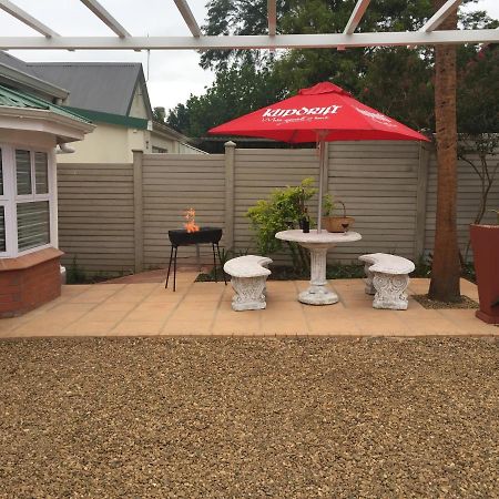 Casa Mia Bed & Breakfast Pietermaritzburg Bagian luar foto